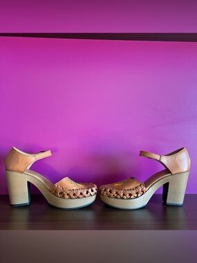 Millart Braided embroidered Platform Sandals with Ankle Strap - Tan